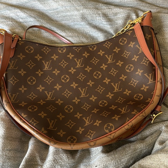 Receipt in photos! Authentic Louis Vuitton Large Loop * Like New* - Picture 5 of 8